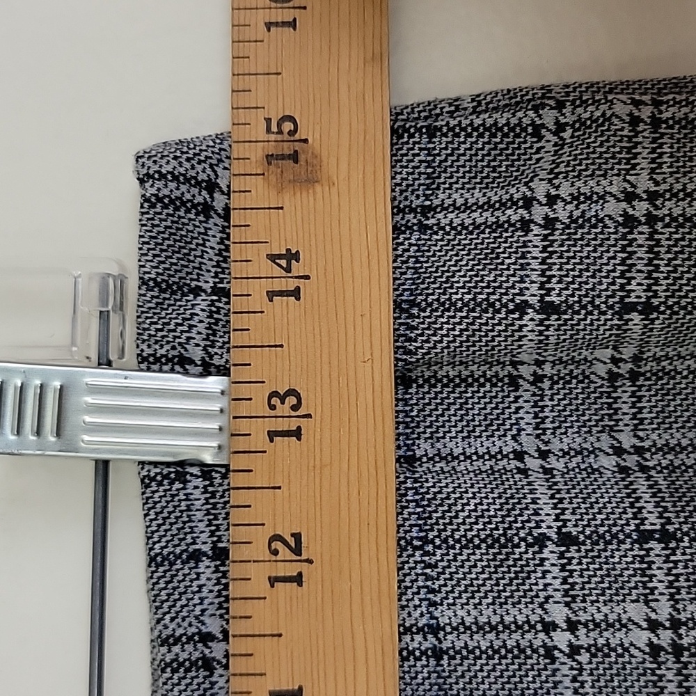 Tahari Black, White & Blue Plaid Slim Pants M/L - Picture 4 of 15